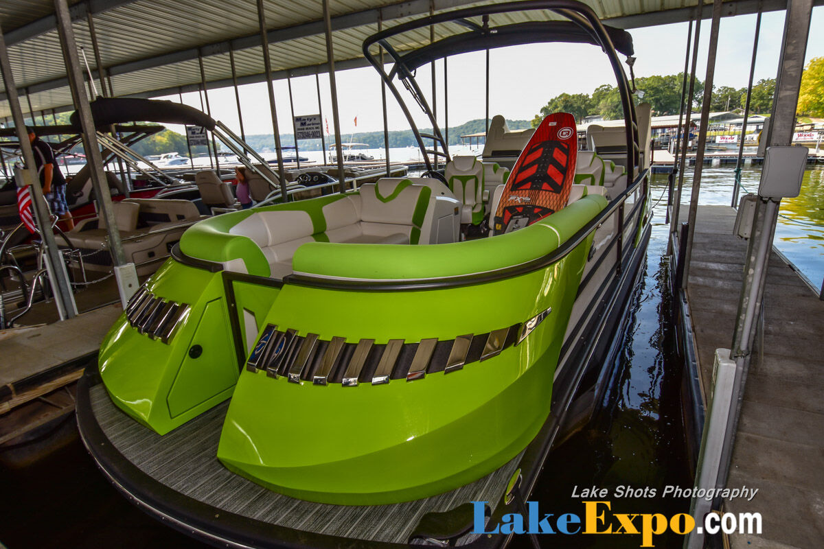 Fall In Water Boat Show-052.jpg